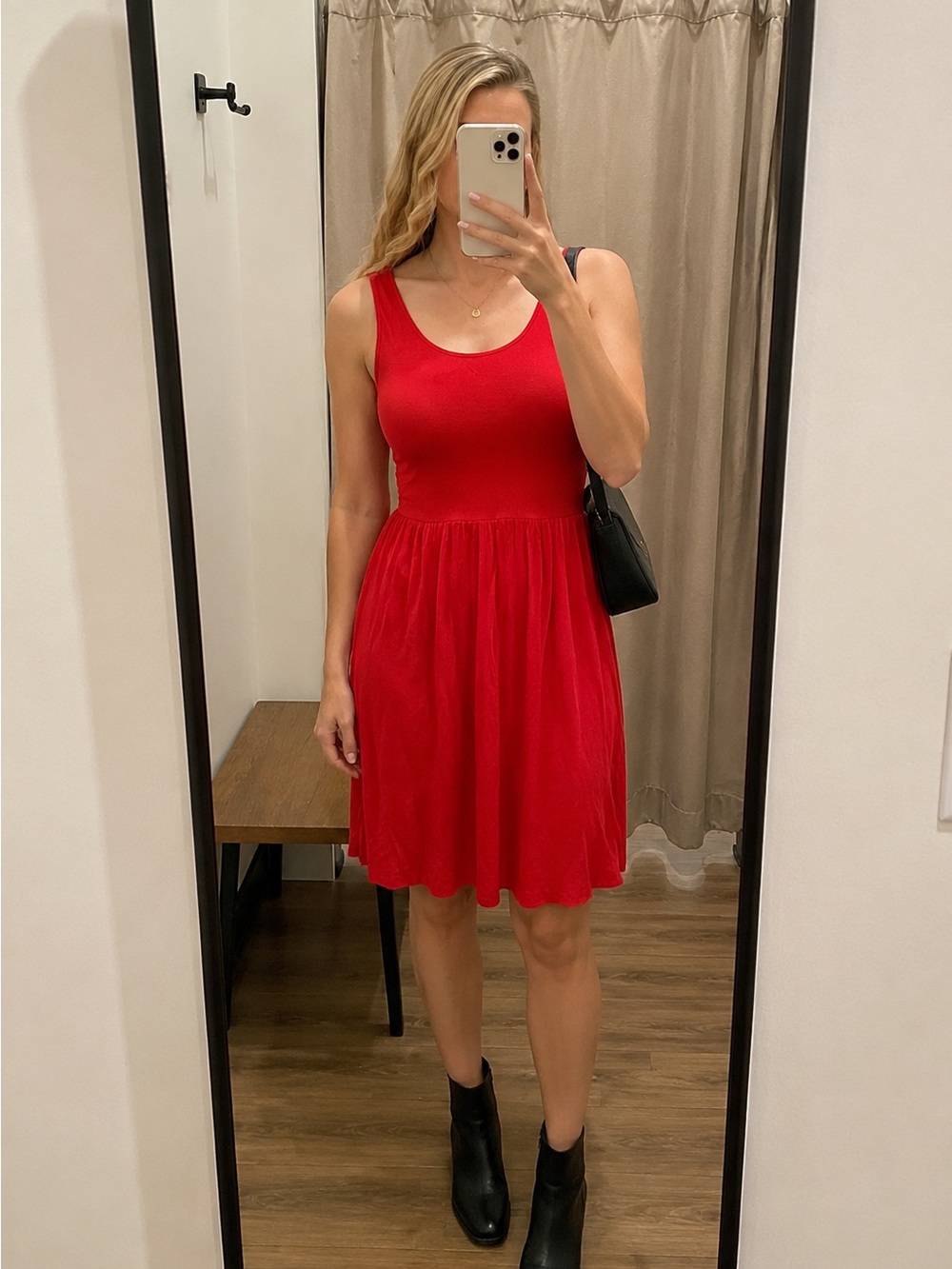 Sleeveless Red Scoop-Neck Midi Dress